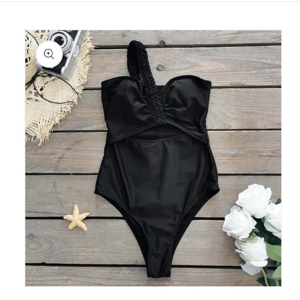 Single Shoulder one piece swimsuit